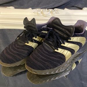 Adidas sobakov